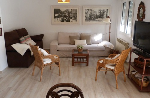 Castalla Villa | House for 8/10 people with private pool in summer season