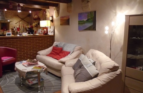 Saint-Leon-sur-Vezere House | House
