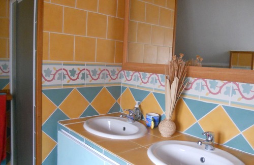 Saint-Leon-sur-Vezere House | House