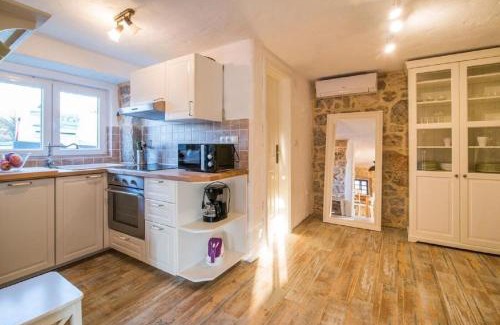 Garica House | House Frank