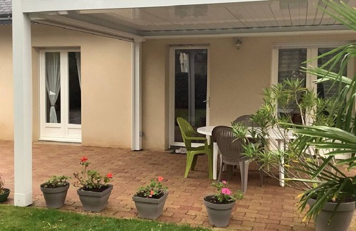 Sarzeau House | House in a cul-de-sac, very quiet village in Sarzeau enclosed garden