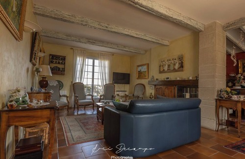 Chateauneuf-de-Gadagne House | House in Provence