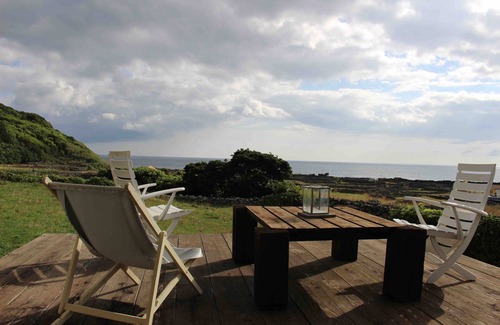Lajes das Flores House | House in front of the sea (4rooms)
