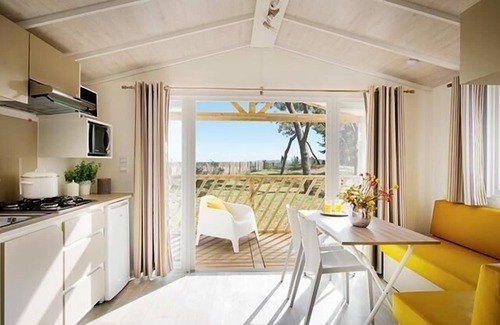 Hohenlychen House | House in Hohenlychen Sanatorium with Barbecue