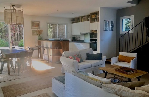 La Teste-de-Buch House | House in Moulleau with beaches and shops within walking distance.