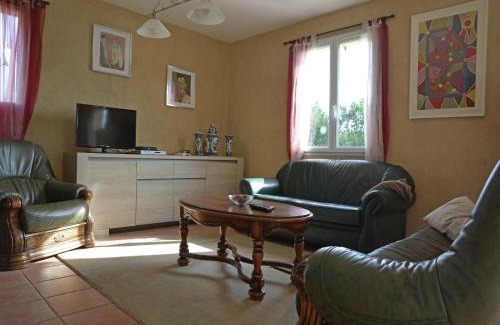 Piquecos Villa | House in Piquecos with Private Pool & Garden