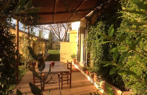 Manciano Apartment | House in the garden - Palm of Earth