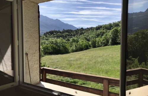 Champcella House | House in the mountains