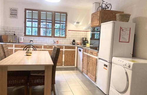 Trebes House | House in Trèbes with Large Garden