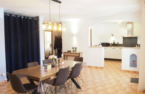 Vaison-la-Romaine House | House in Vaison-la-Romaine with Pool