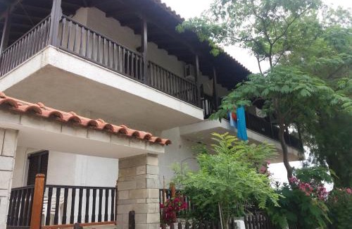 Sarti Apartment | House Kosmas on the beach