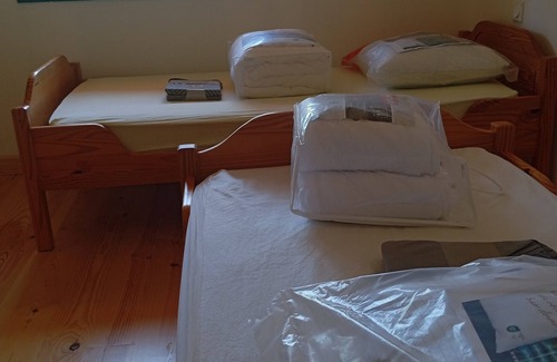 Leon Cabin | House located 15 minutes from the beach by car and 5 minutes by bike to the lake