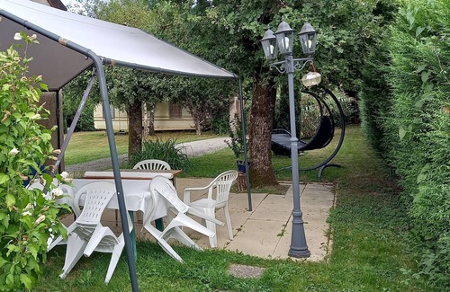 Eguzon-Chantome House | House located in the countryside 800 meters from the lake, 4 km from the village of Eguzon 36270.