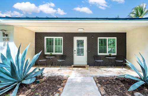 Miami Springs House | House - Miami pool house, near Miami Int Airport and attractions.