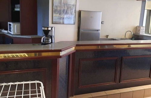 Hopital-Camfrout House | House near sea in former Restaurant Bar with spa access