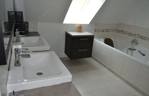 Mulsanne House | House near the 24 Hours of Le Mans racetrack