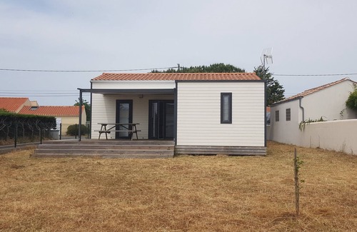 LʼIle-dʼOlonne House | House Of 46m² In A Quiet Area!