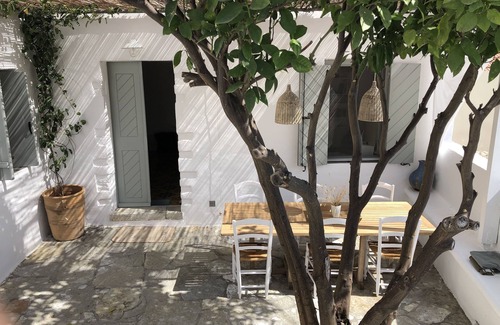 Symi Villa | HOUSE OF CHARACTER IN THE HEART OF THE HISTORIC VILLAGE OF SYMI