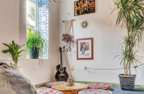 Queen Village Apartment | House of Mosaics, Magic & Mirrors on South Street!