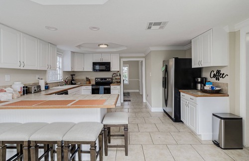 Lakeland House | House of Music ~ Walk to Harrison's School of Art, FSC & Lake Hollingsworth