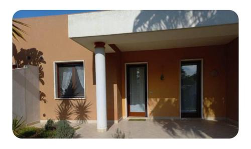 Brindisi Villa | House of poppies