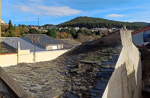 Viveiro Apartment | House of Xuli