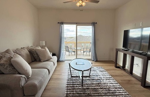 Papillion House | House on the hill- w/garage in Papillion