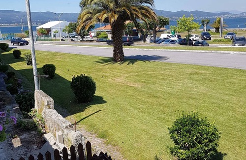 Lanhelas House | House overlooking the river 2km from the beach