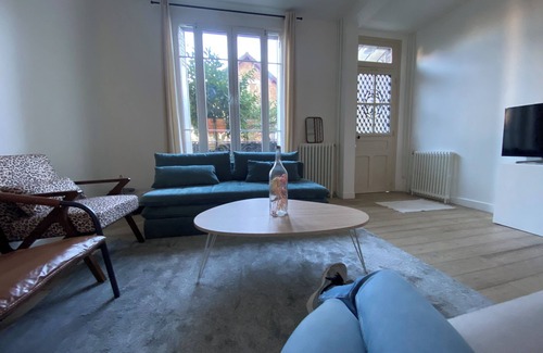 Courbevoie House | House Paris La Défense, 15 minutes from Saint Lazare