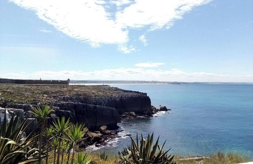 Peniche House | House Peniche Portugal 200 meters from the beach 8 people bairro do Visconde