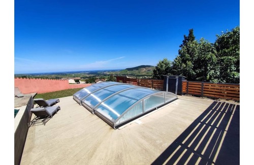 Quincie-en-Beaujolais House | House, quiet, garden and private terrace