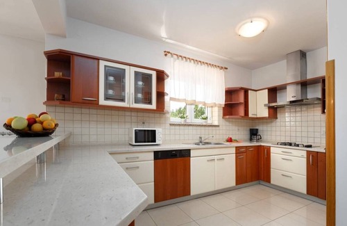 Marceljani House | House Roberta (96741-K1) - Labin