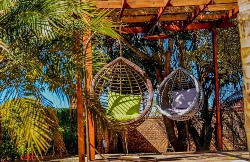 Bulawayo House | House - Sleeps 10 - Pool - Parking - Patio