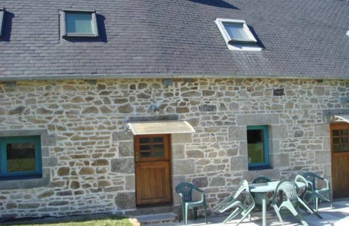 Kerien House | House - Sleeps 4 with Log Burner & Pet Friendly