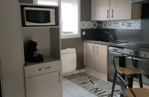 Beaurains House | House-Standard-Wet room-Courtyard view