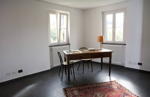 Temossi House | House surrounded by greenery.