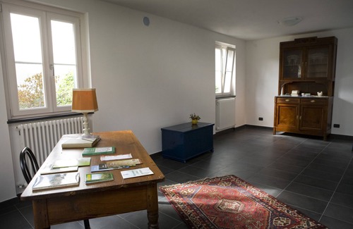 Temossi House | House surrounded by greenery.