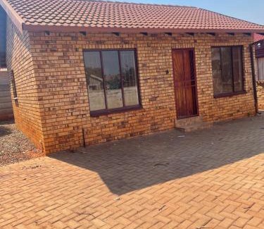 Rustenburg House | House to rent at Geelhout Park ext9 Rustenburg