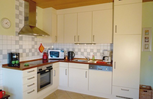 Villmar Apartment | House under the cherry tree, root, 80m from the Lahn