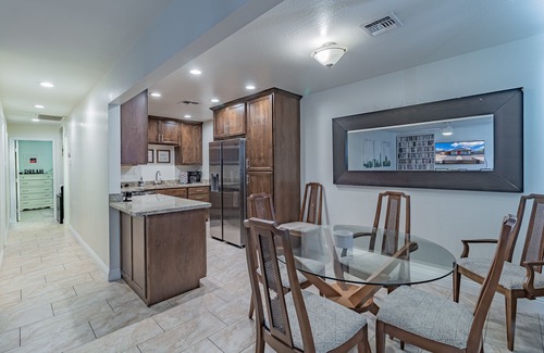 Garfield House | House