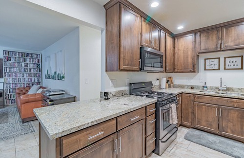 Garfield House | House