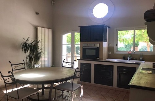 Montaren-et-Saint-Mediers Villa | House/Villa - Uzès