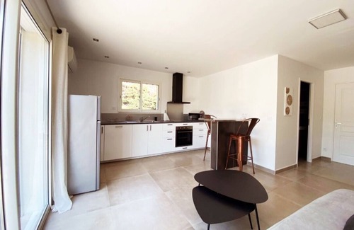 Orange Villa | House /Villa - Orange