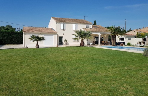 Orange Villa | House /Villa - Orange