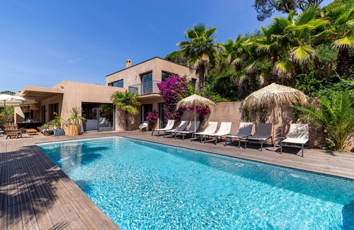 La Croix-Valmer Villa | House/Villa - SAINT-TROPEZ