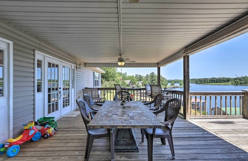 Milledgeville Cottage | House w/Dock + Slide Situated on Lake Sinclair!