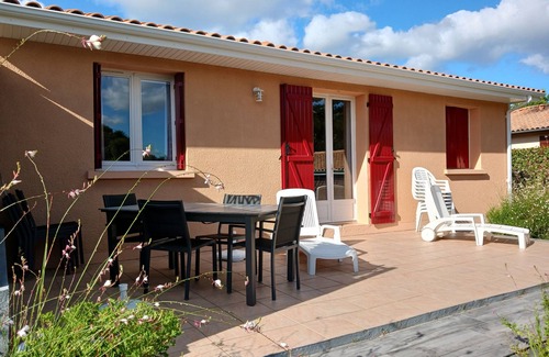 Saint-Medard-en-Jalles House | HOUSE WITH GARDEN