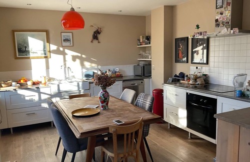Saint-Quentin-la-Poterie Villa | House with shady garden and pool 5mns from UZES
