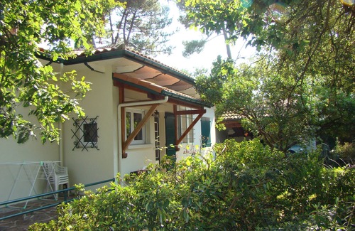 Capbreton House | House with enclosed garden