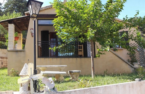 Esparron-de-Verdon House | House with garden 100 meters from Lac d'Esparron